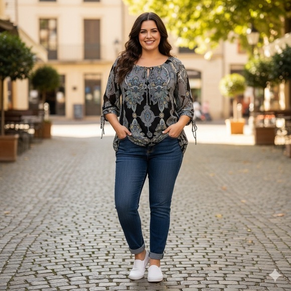 Xhilaration Tops - Women’s Floral Tunic